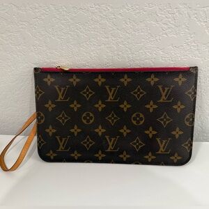 Louis Vuitton Monogram pouchette